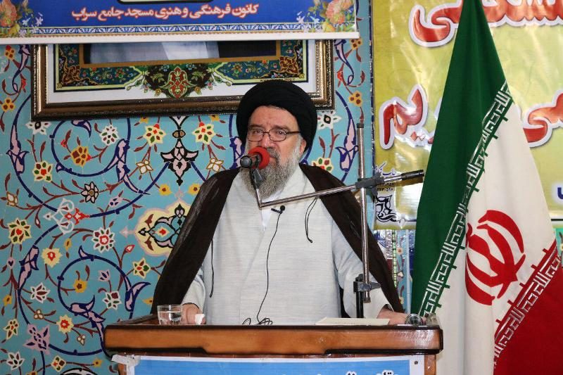 تصویری/ آیت الله سید احمد خاتمی در مسجد جامع سراب
