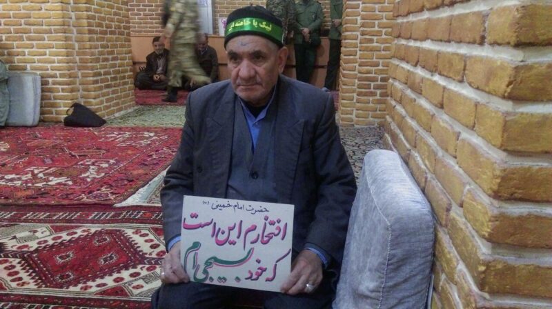 تصویری/ جلسه بصیرتی با حضور فرمانده سپاه در محل نماز جمعه برگزار شد
