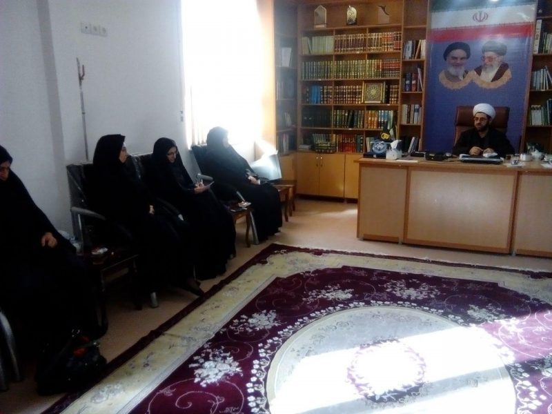با موسیقی مخالف نیستیم بلکه مخالف ابتذال و فحشا هستیم