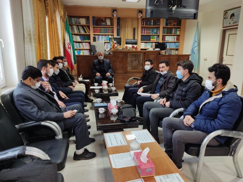 نشست هم اندیشی خانه خبرنگاران با رییس دادگستری و دادستان شهرستان سراب