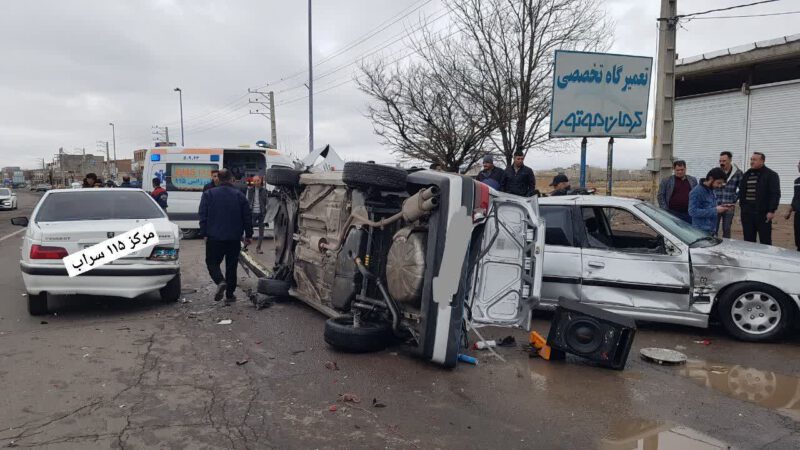 تصادف شدید سه دستگاه خودرو سواری باعث مصدومیت یک نفر شد