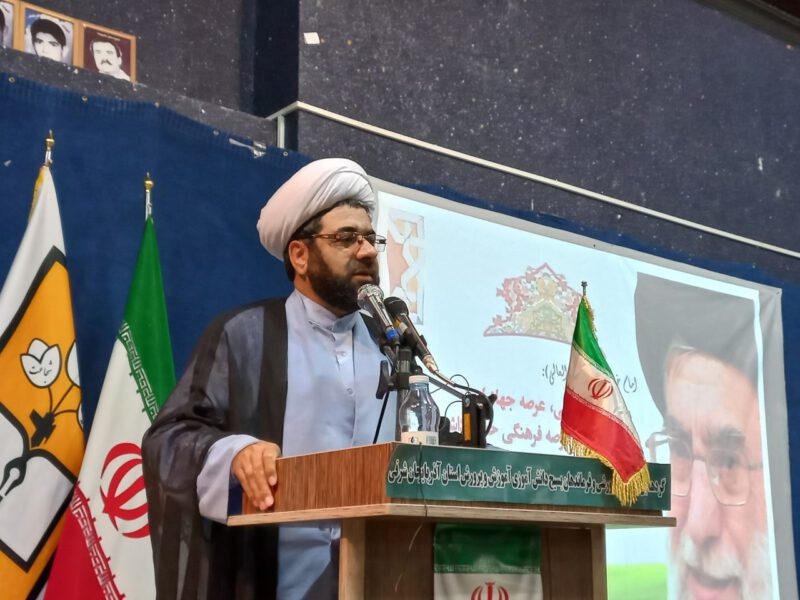 تاکید امام جمعه سراب بر عدم دخالت نمایندگان در امور آموزش و پرورش